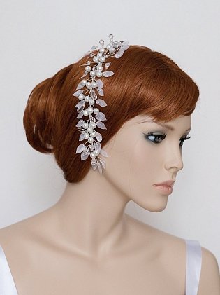 Bridal headpiece Frozen Beauty